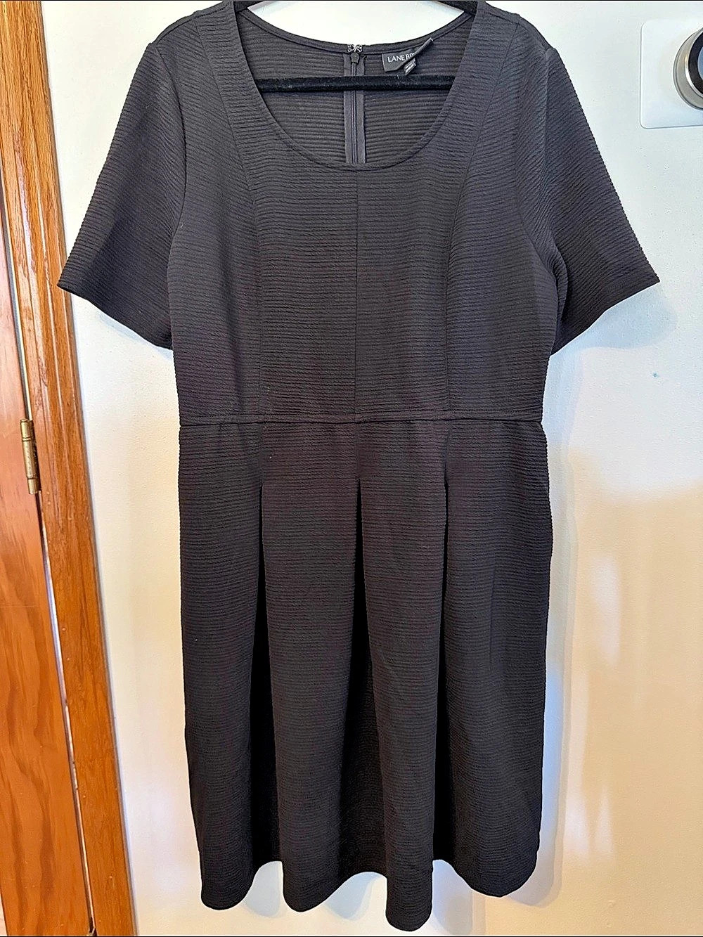 Lane Bryant Women's Black Pleated Midi Dress Size 18/20